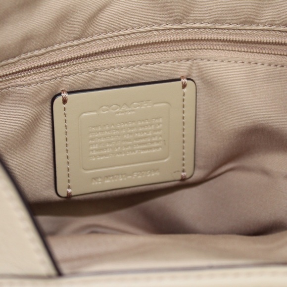 COACH Lexy Shoulder Bag in Pink - Picture 7 of 10